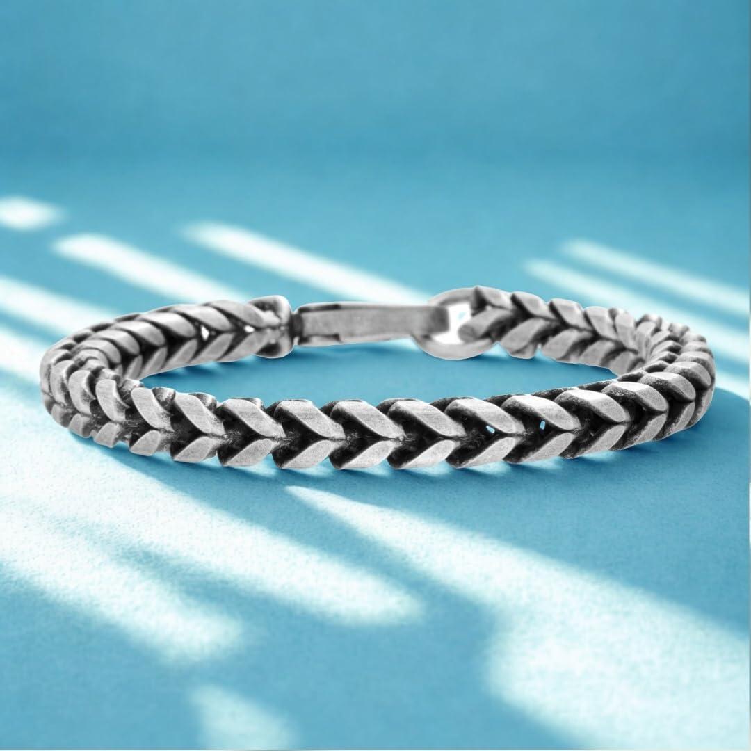 imageNautica 8 mm Twisted Curb Chain for Men Stainless Steel 85 InchesWhite