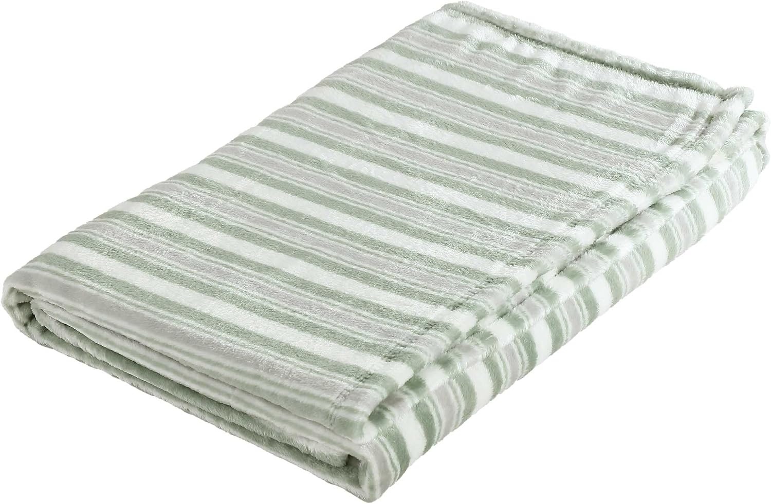 image:imageNautica Queen Comforter Set Soft amp Reversible Bedding with an Embossed Texture 8Piece Bonus Bed Set with Matching Bed Sheets Shams Pillowcases amp Plush Throw Broken Lines GreenBroken Lines Green