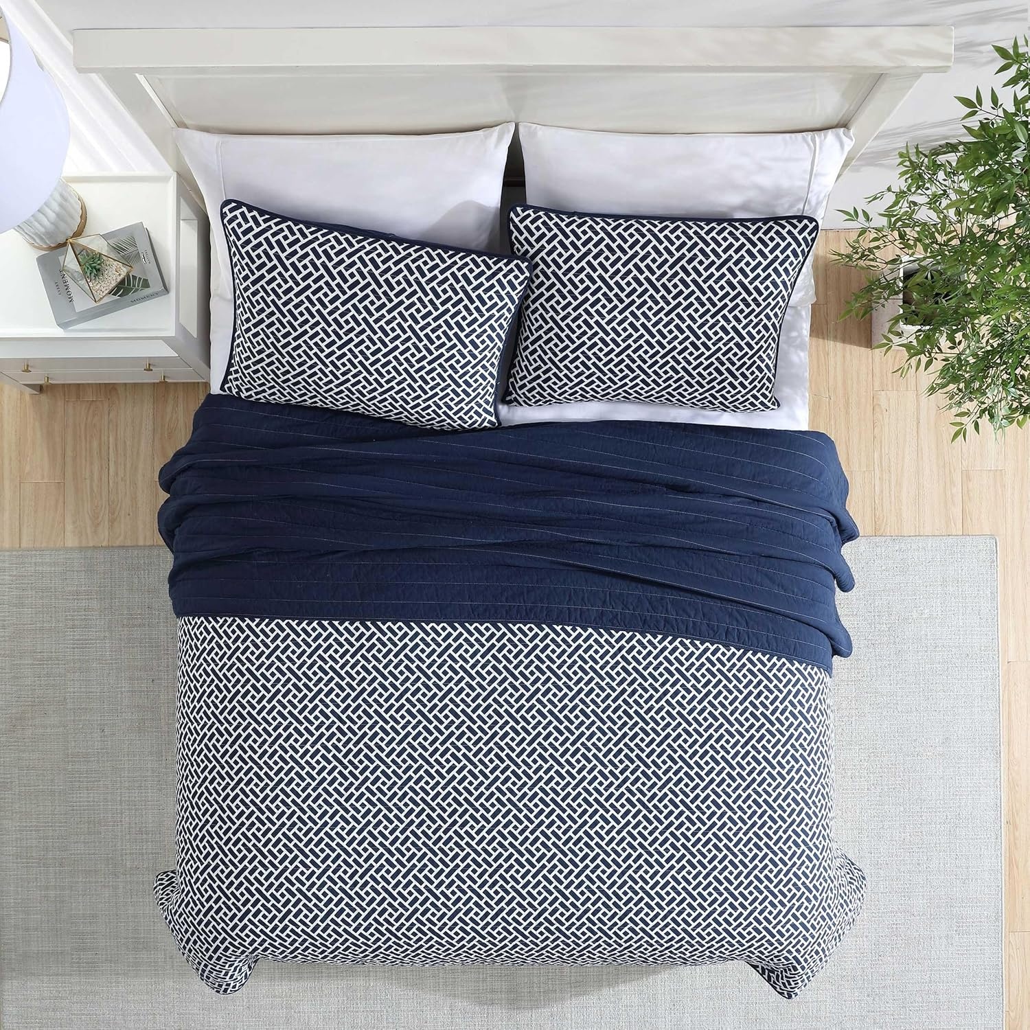 image:imageNautica Quilt Set Soft Bedding with Matching Sham Rounded Corner Reversible Design Coleridge Blue TwinLockridge Navy