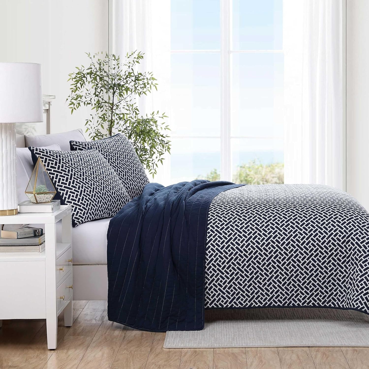 image:imageNautica Quilt Set Soft Bedding with Matching Sham Rounded Corner Reversible Design Coleridge Blue TwinLockridge Navy
