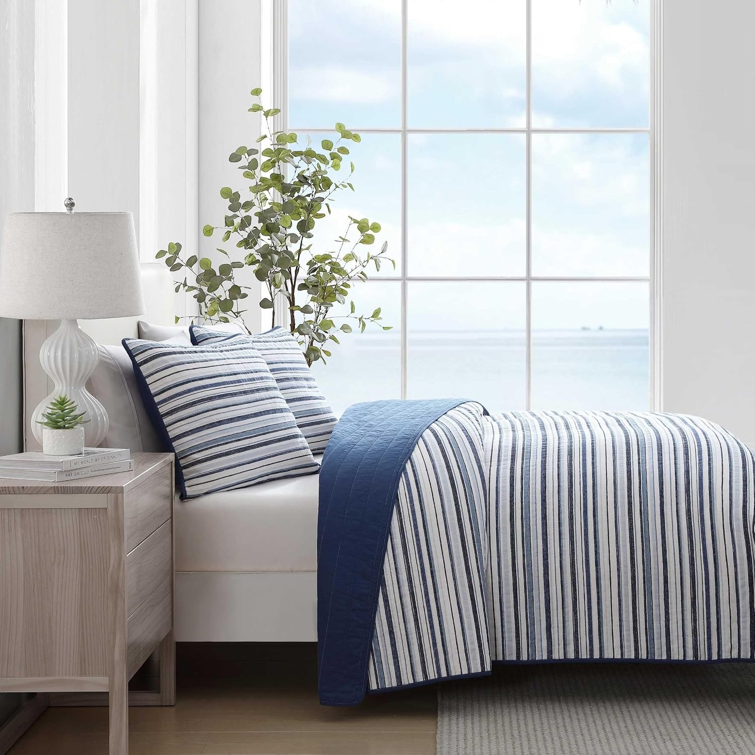 image:imageNautica Quilt Set Soft Bedding with Matching Sham Rounded Corner Reversible Design Coleridge Blue TwinPembrook Blue