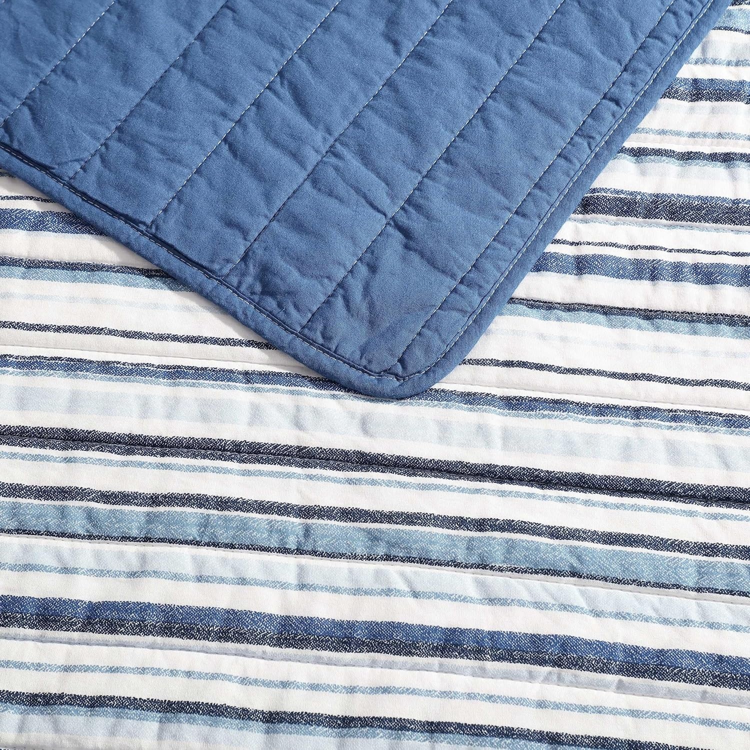 image:imageNautica Quilt Set Soft Bedding with Matching Sham Rounded Corner Reversible Design Coleridge Blue TwinPembrook Blue