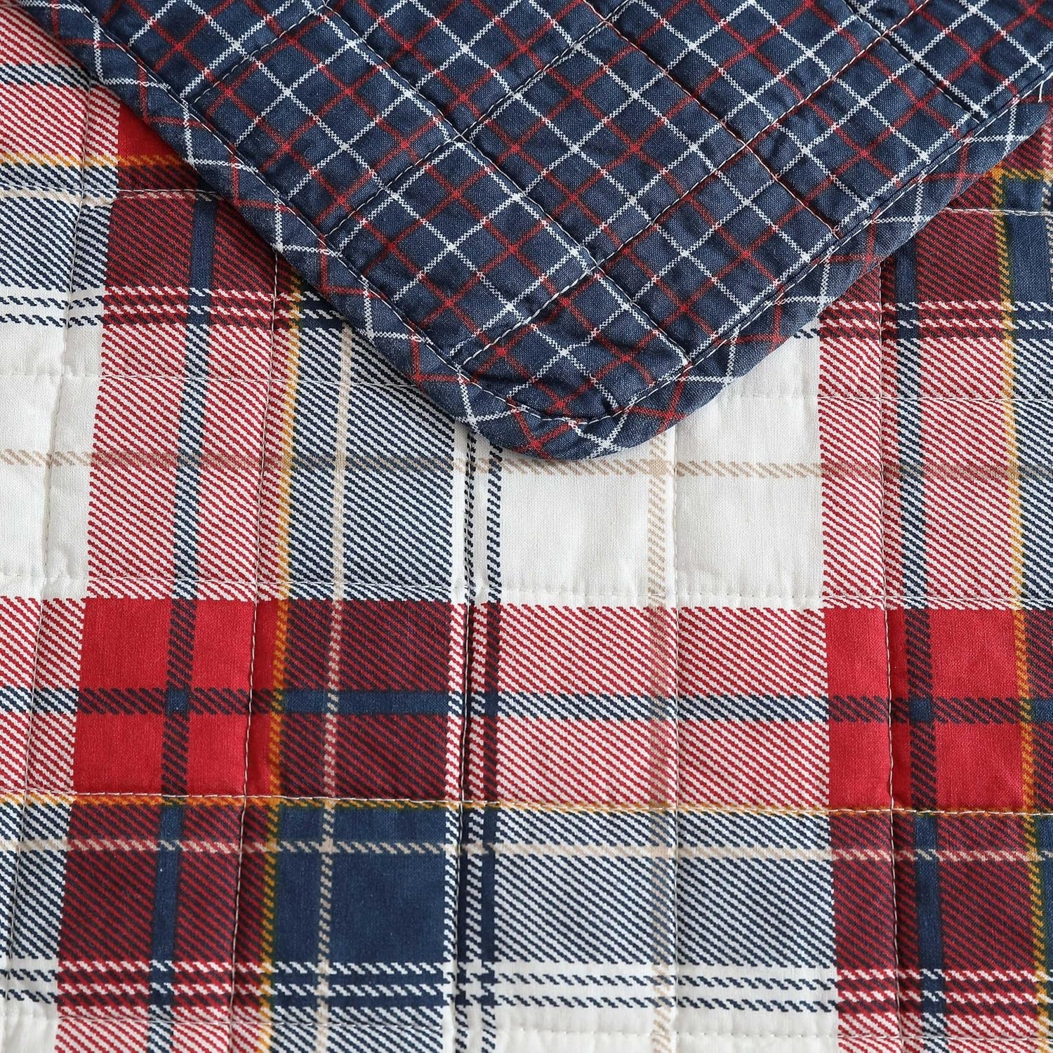 image:imageNautica Twin Quilt Set Super Soft Reversible Bedding with Matching Sham Plaid Home Decor Rosedale Red TwinRosedale Red